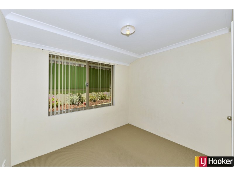 5 Sharperton Meander, Dudley Park WA 6210