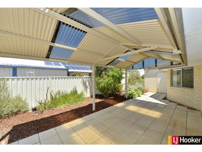 5 Sharperton Meander, Dudley Park WA 6210