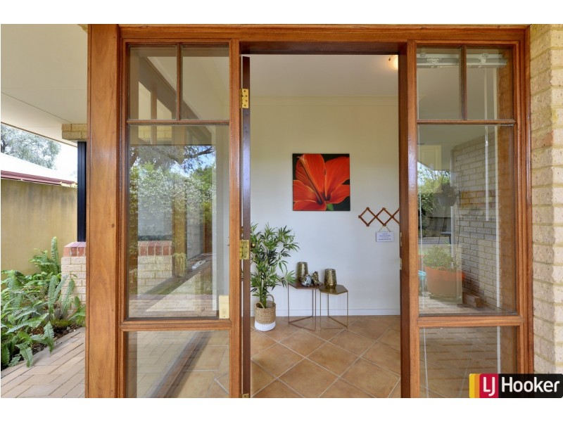 33A Leslie Street, Dudley Park WA 6210