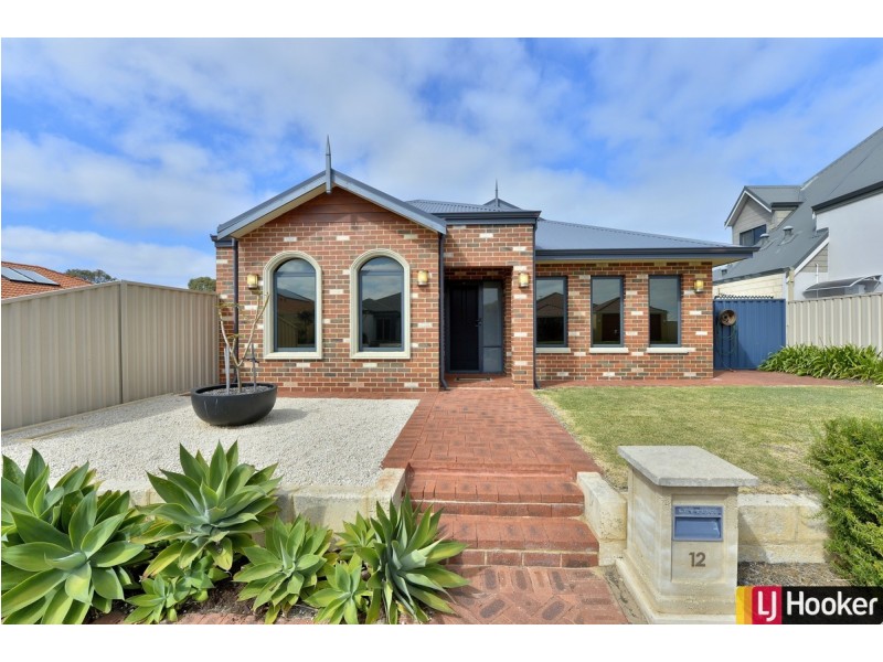 12 Eliza Pass, Madora Bay WA 6210