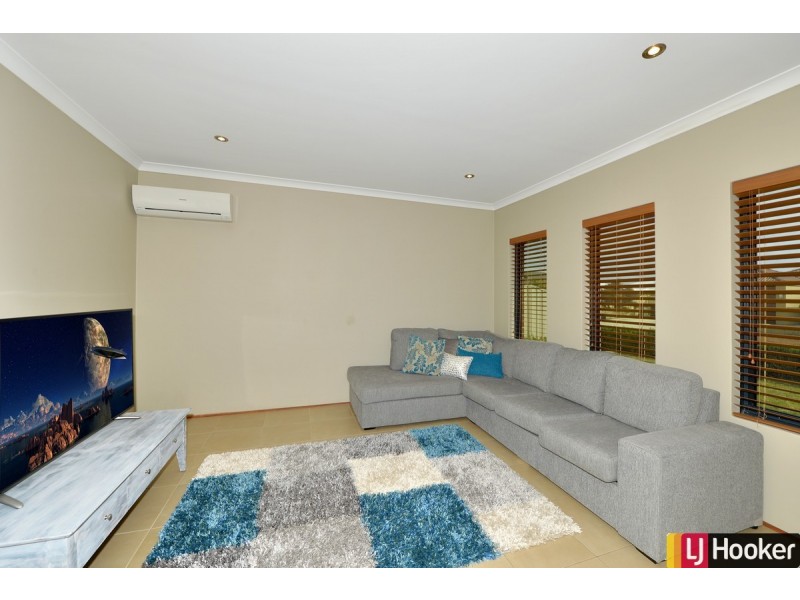 12 Eliza Pass, Madora Bay WA 6210