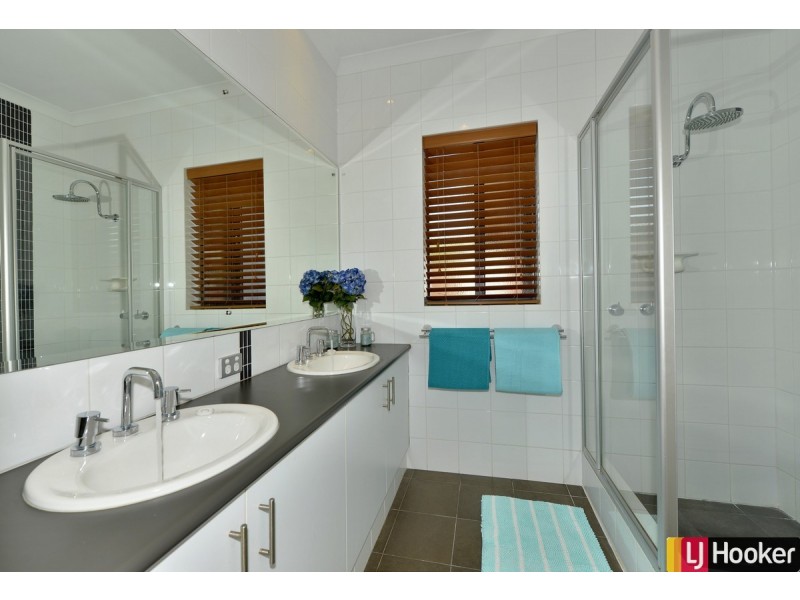 12 Eliza Pass, Madora Bay WA 6210