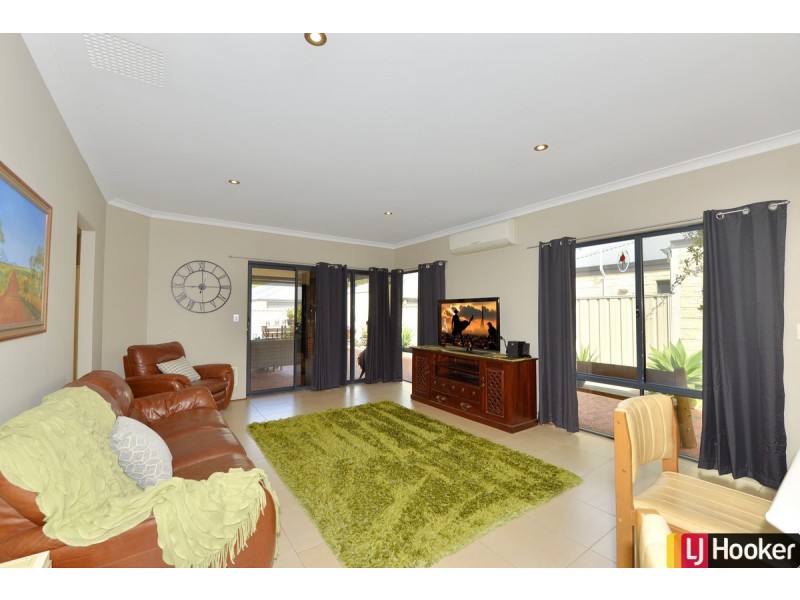 12 Eliza Pass, Madora Bay WA 6210