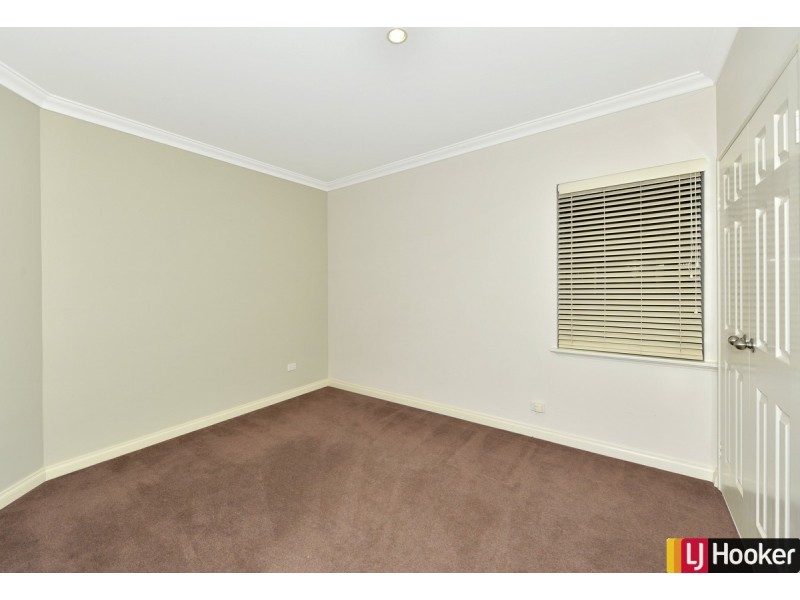 7 Ragamuffin Point, Halls Head WA 6210