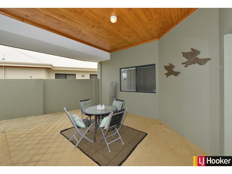 7 Ragamuffin Point, Halls Head WA 6210