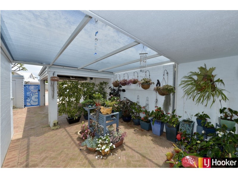83 Waterside Drive, Dudley Park WA 6210