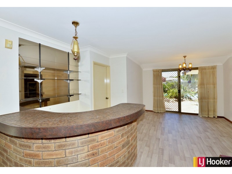 44 Peelwood Parade, Halls Head WA 6210