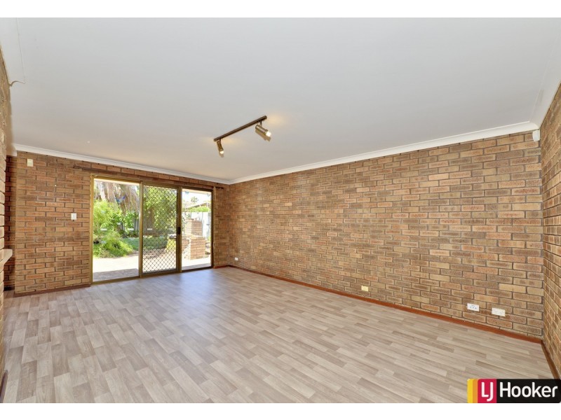 44 Peelwood Parade, Halls Head WA 6210