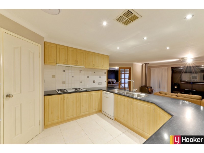 39 Midsummer Circle, Pinjarra WA 6208