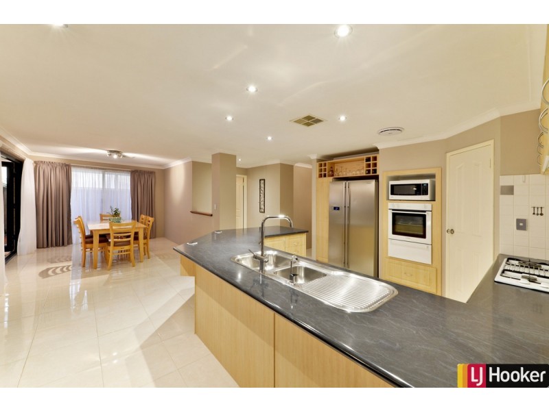 39 Midsummer Circle, Pinjarra WA 6208