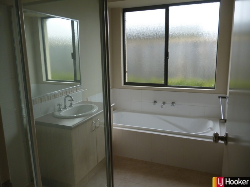 9 Stellaria Avenue, Halls Head WA 6210