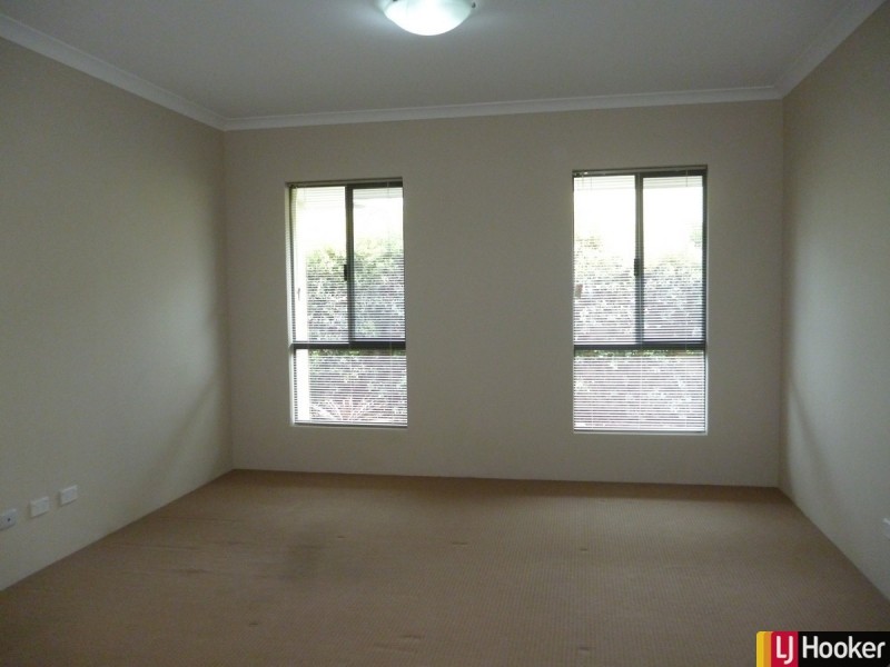 9 Stellaria Avenue, Halls Head WA 6210