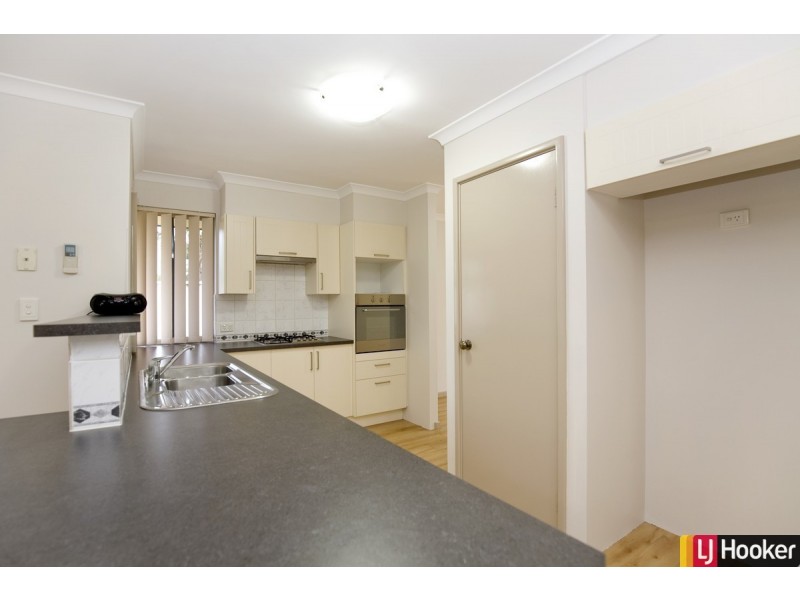 17 Lilac Green, Halls Head WA 6210