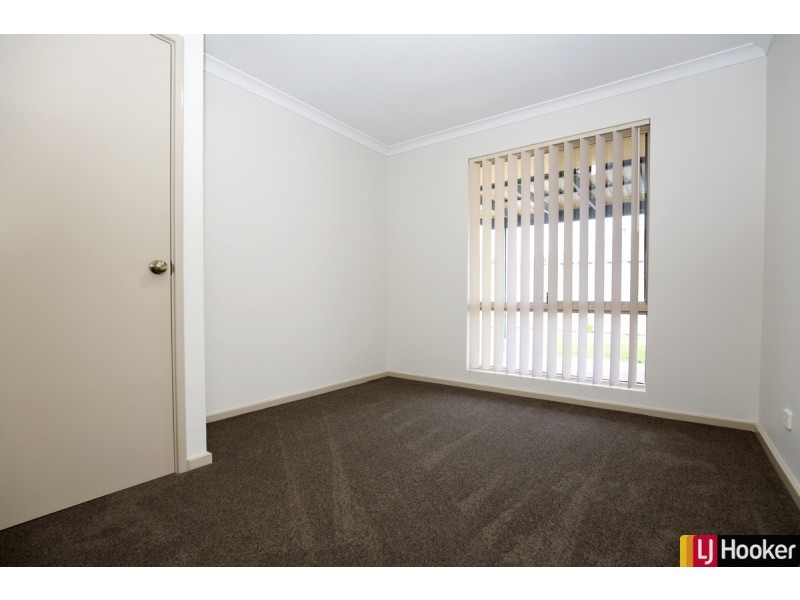 17 Lilac Green, Halls Head WA 6210