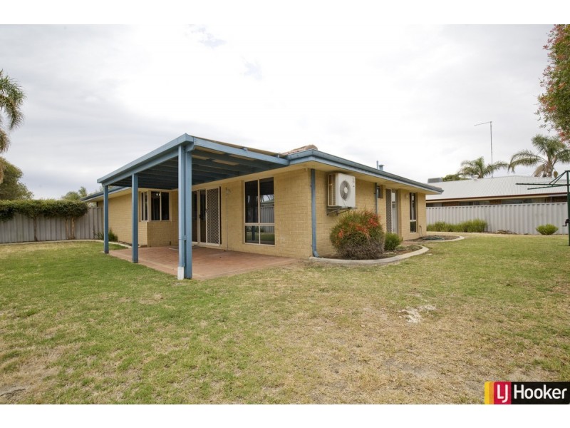 17 Lilac Green, Halls Head WA 6210