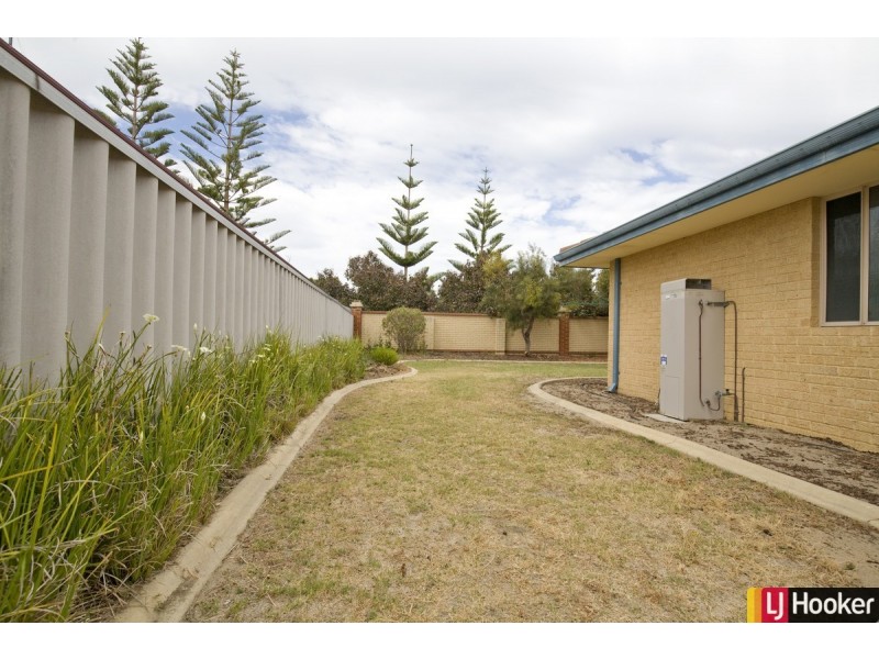 17 Lilac Green, Halls Head WA 6210