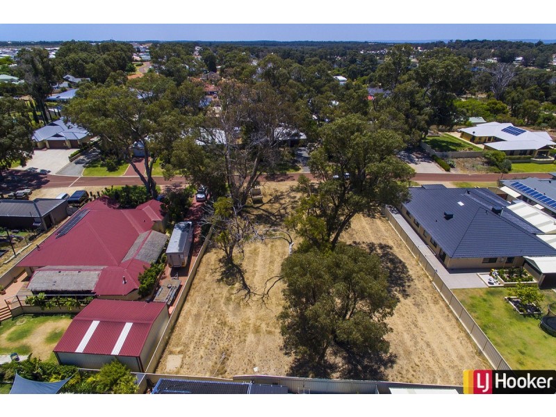 5 Maddox Vista, Lakelands WA 6180