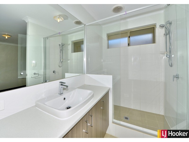 1 Lytham Lane, Meadow Springs WA 6210