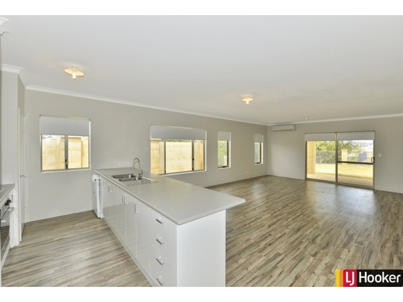 1 Lytham Lane, Meadow Springs WA 6210