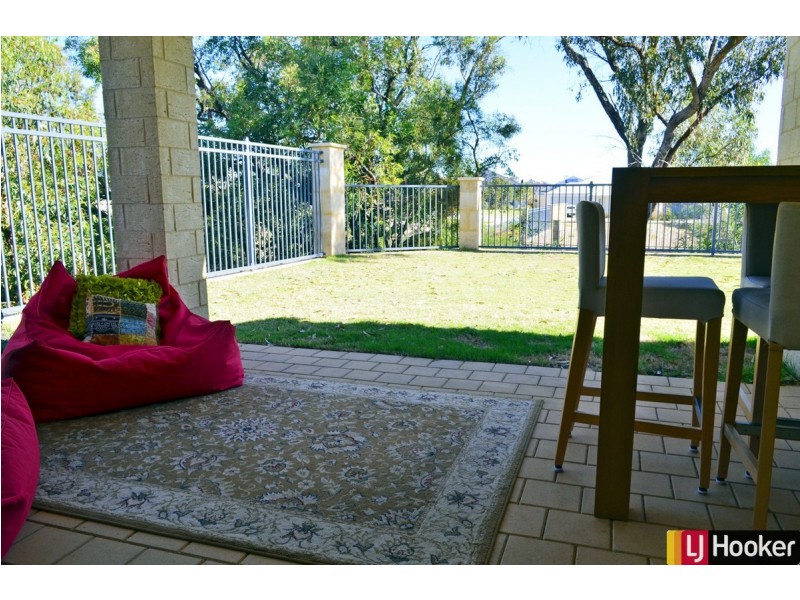 1 Lytham Lane, Meadow Springs WA 6210