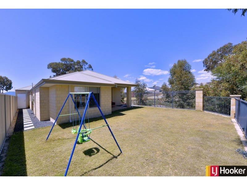 1 Lytham Lane, Meadow Springs WA 6210