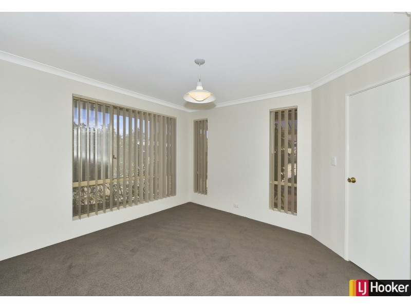 4 Camellia Court, Halls Head WA 6210