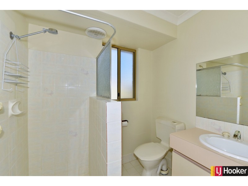 4 Camellia Court, Halls Head WA 6210