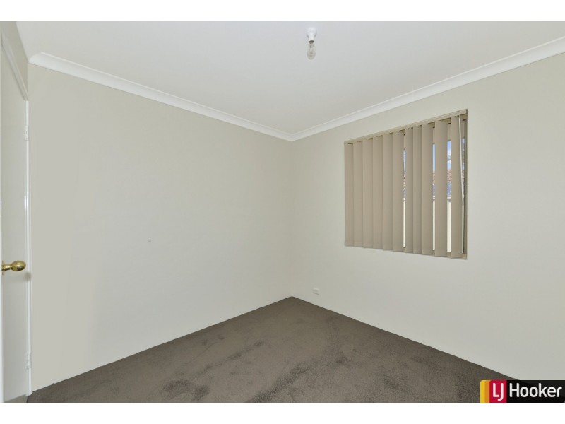 4 Camellia Court, Halls Head WA 6210
