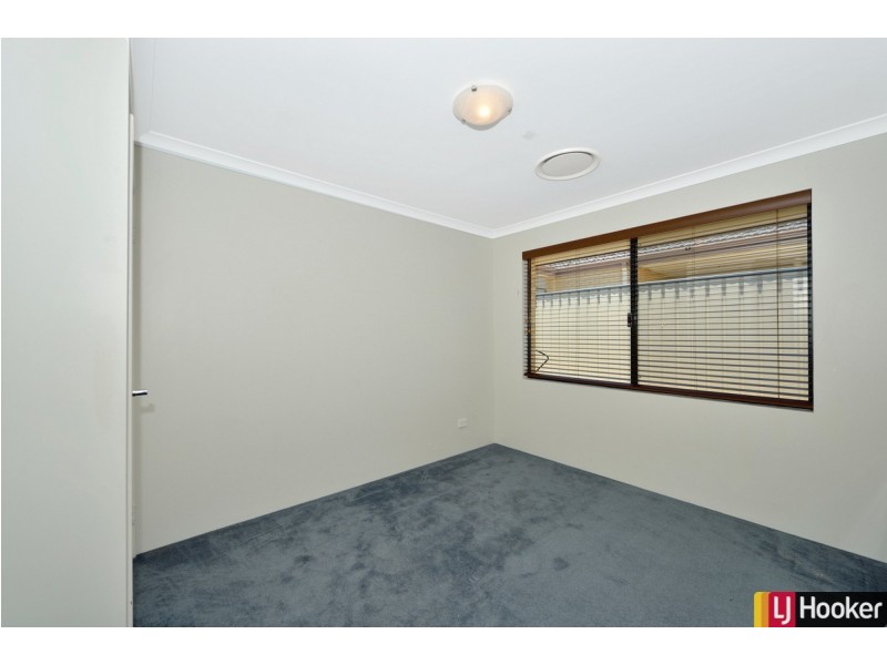 322 Pebble Beach Boulevard, Meadow Springs WA 6210