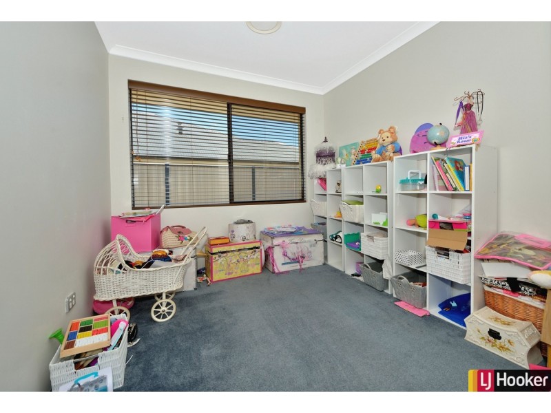 322 Pebble Beach Boulevard, Meadow Springs WA 6210