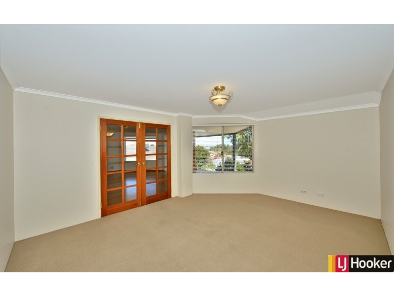 10 Staunton Rise, Halls Head WA 6210