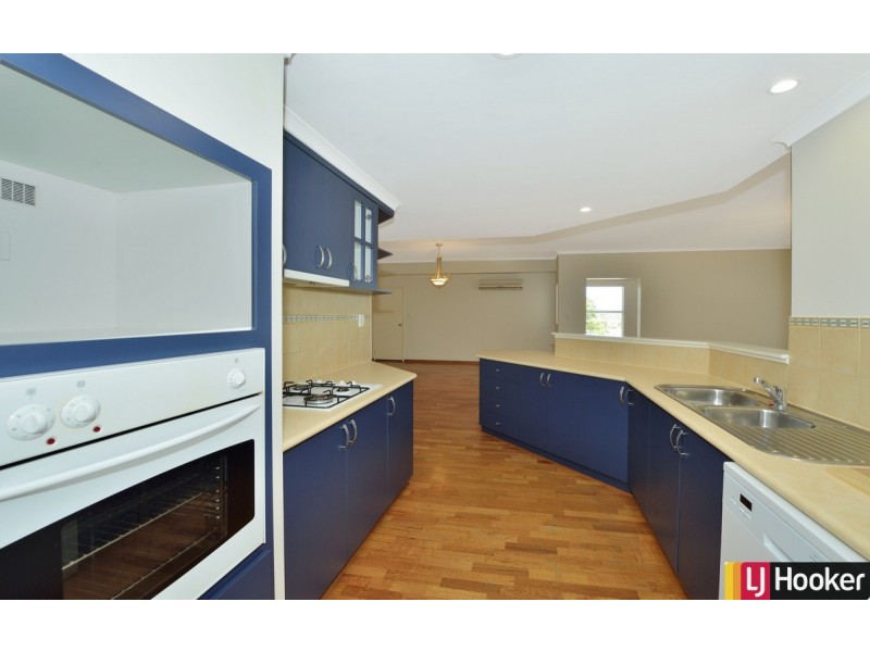 10 Staunton Rise, Halls Head WA 6210