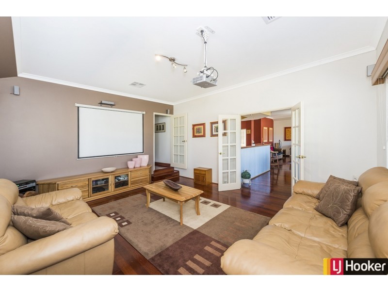 12 Placid Waters Parade, Coodanup WA 6210