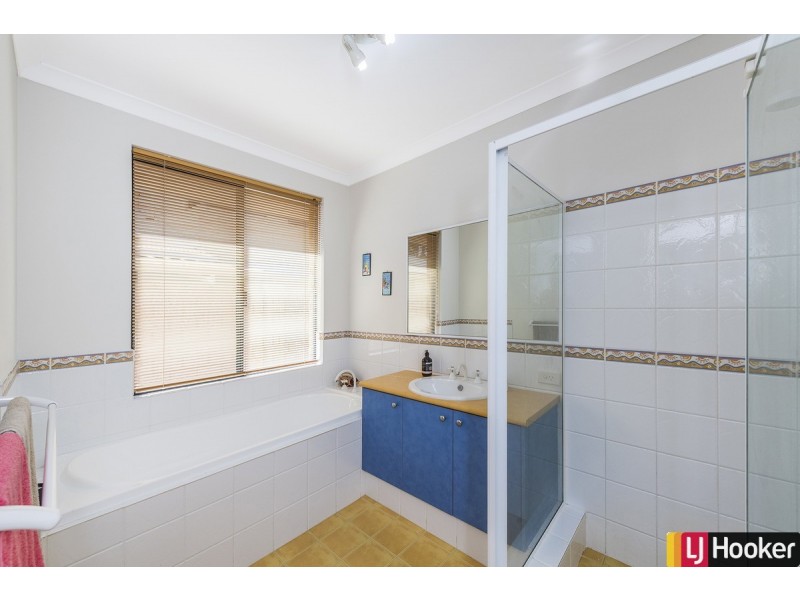 12 Placid Waters Parade, Coodanup WA 6210