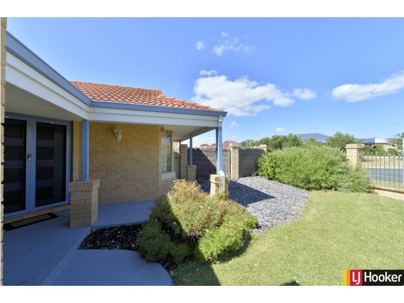 28 Admiralty Crescent, Halls Head WA 6210