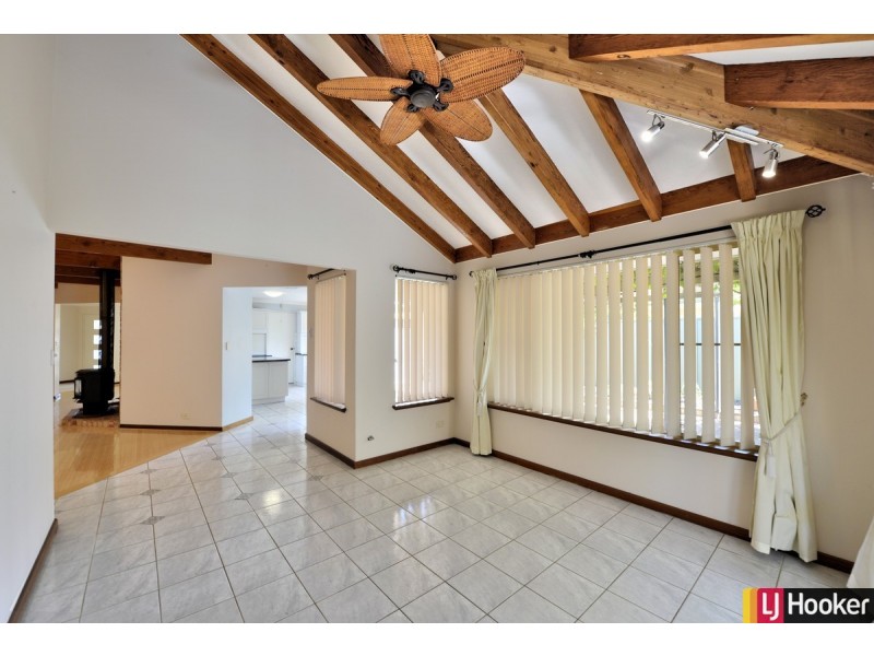 28 Admiralty Crescent, Halls Head WA 6210
