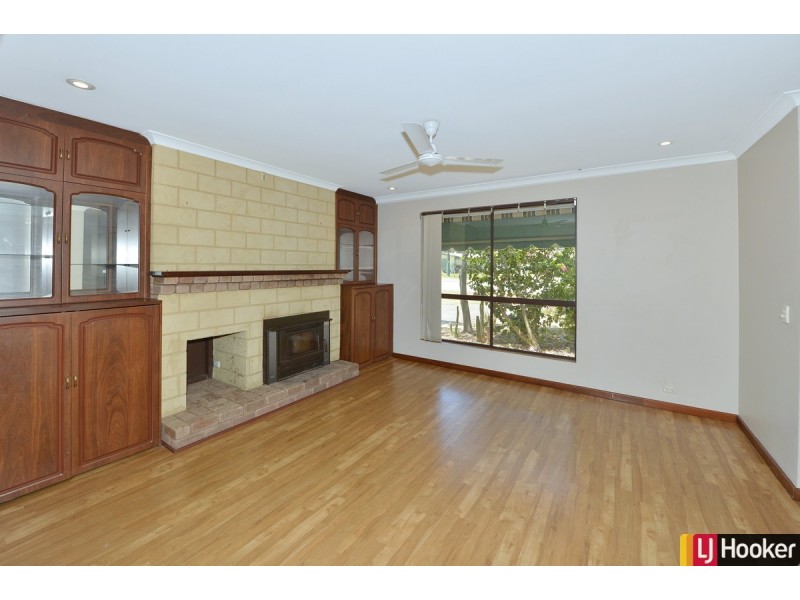 1 Redcliffe Road, Greenfields WA 6210