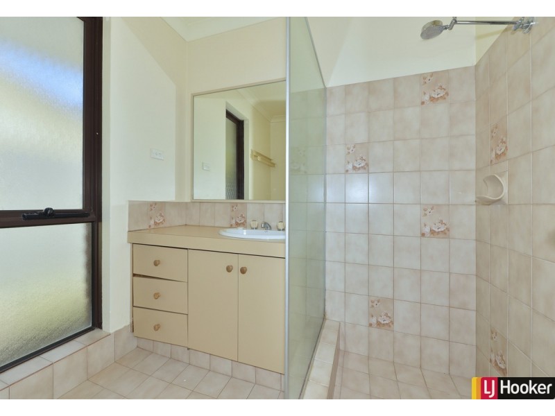 1 Redcliffe Road, Greenfields WA 6210