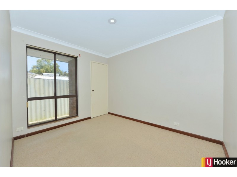 1 Redcliffe Road, Greenfields WA 6210