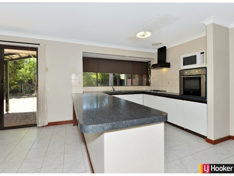 1 Redcliffe Road, Greenfields WA 6210