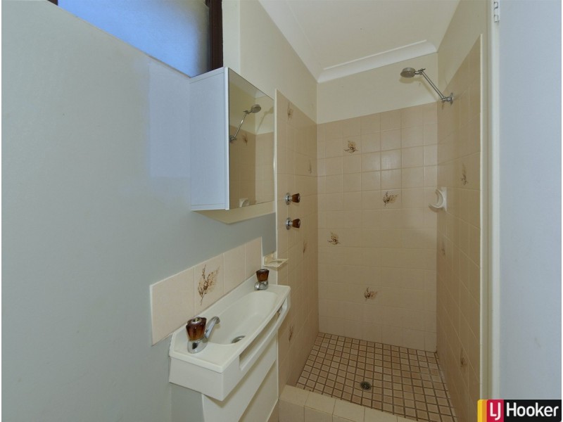1 Redcliffe Road, Greenfields WA 6210