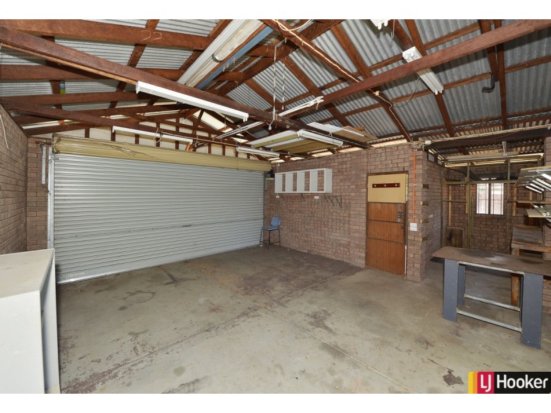 1 Redcliffe Road, Greenfields WA 6210