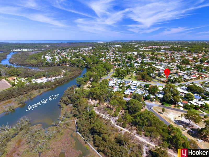 1 Redcliffe Road, Greenfields WA 6210