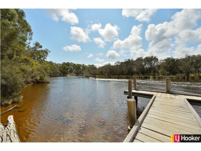 1 Redcliffe Road, Greenfields WA 6210