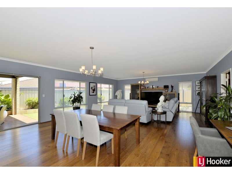 3 Sandbridge Way, Meadow Springs WA 6210