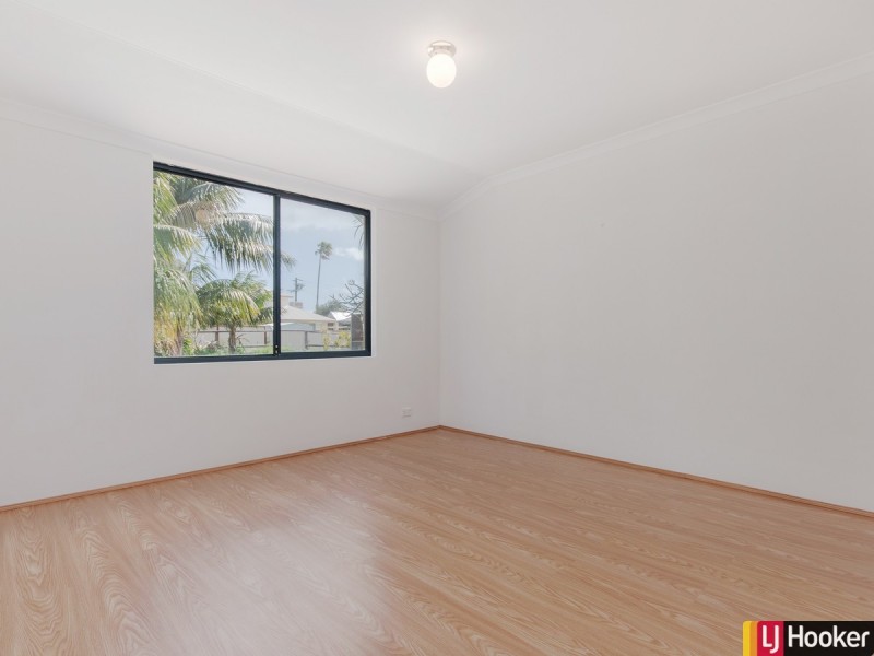 11 Mileura Street, Golden Bay WA 6174