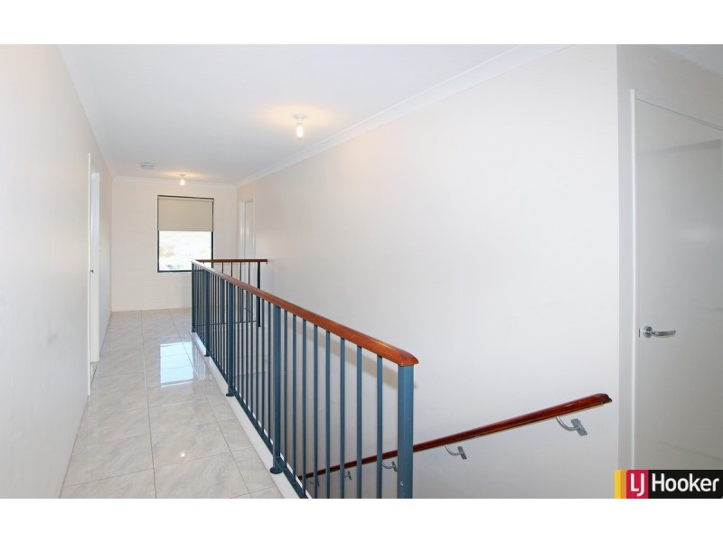 32A Guillardon Terrace, Madora Bay WA 6210