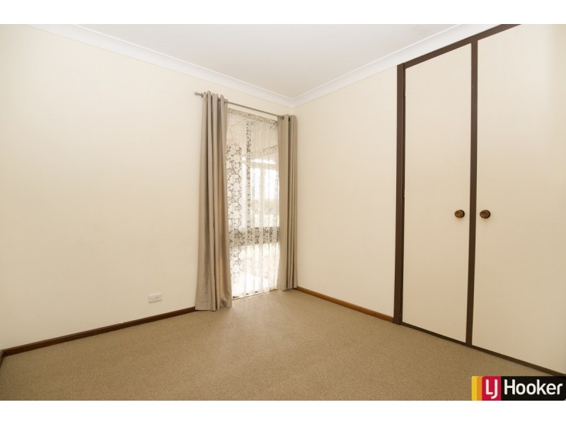 16 Muir Place, Halls Head WA 6210