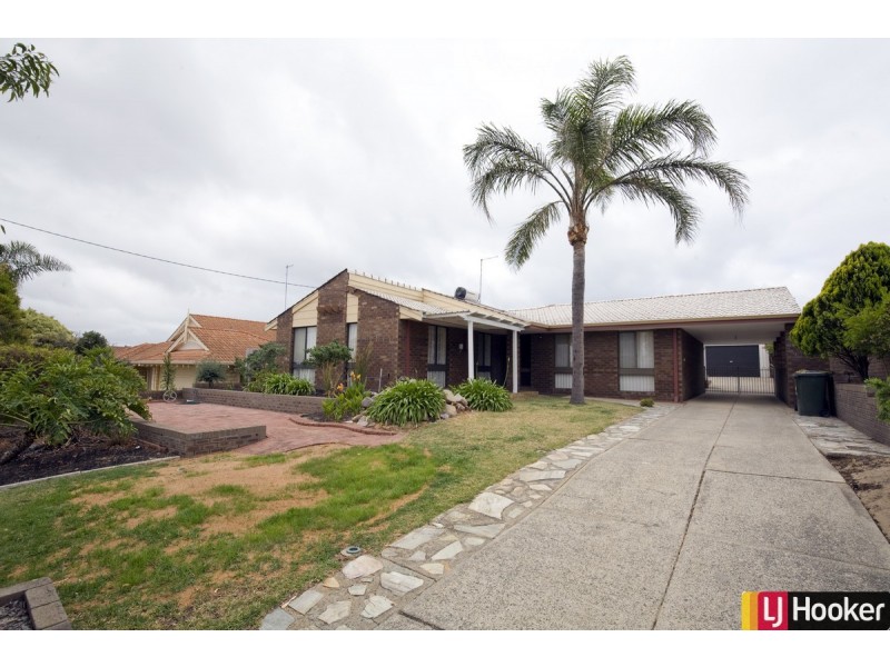 16 Muir Place, Halls Head WA 6210