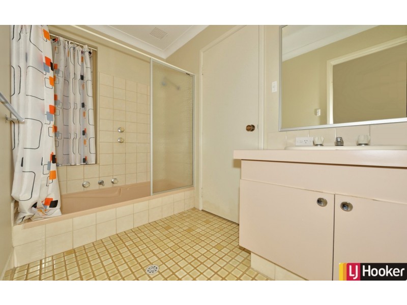 19A Valley Road, Halls Head WA 6210